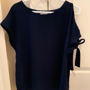 Stella & Dot Top in Navy, Sleeve detail.